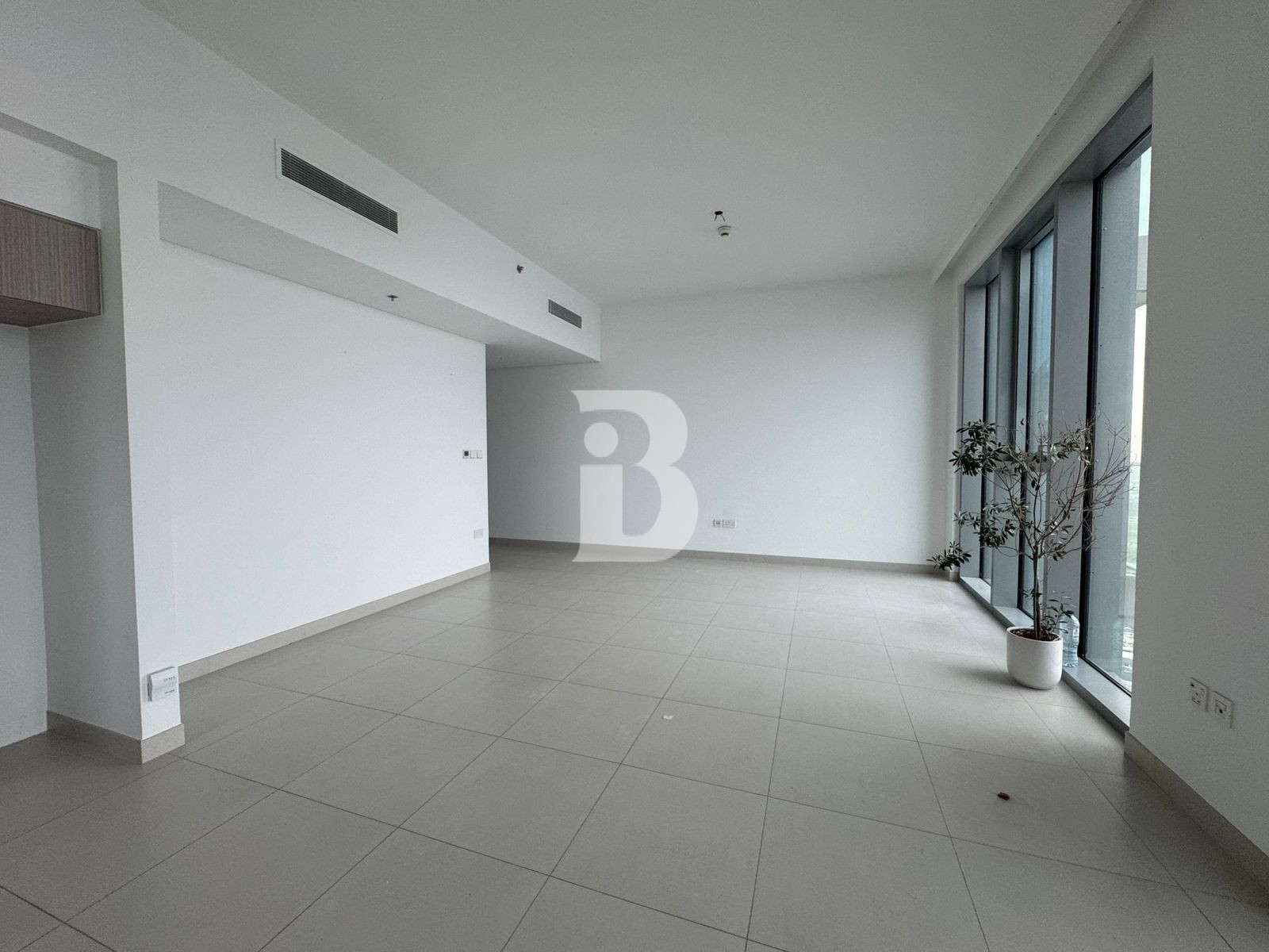 Burj Sea View | Corner unit | High Floor