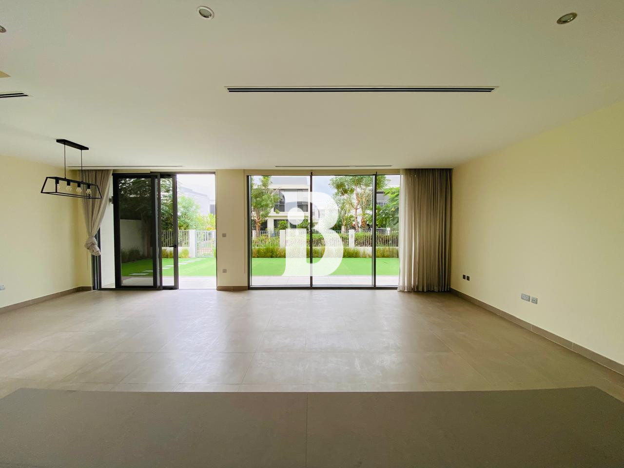 Green belt | Spacious Layout | Single Row