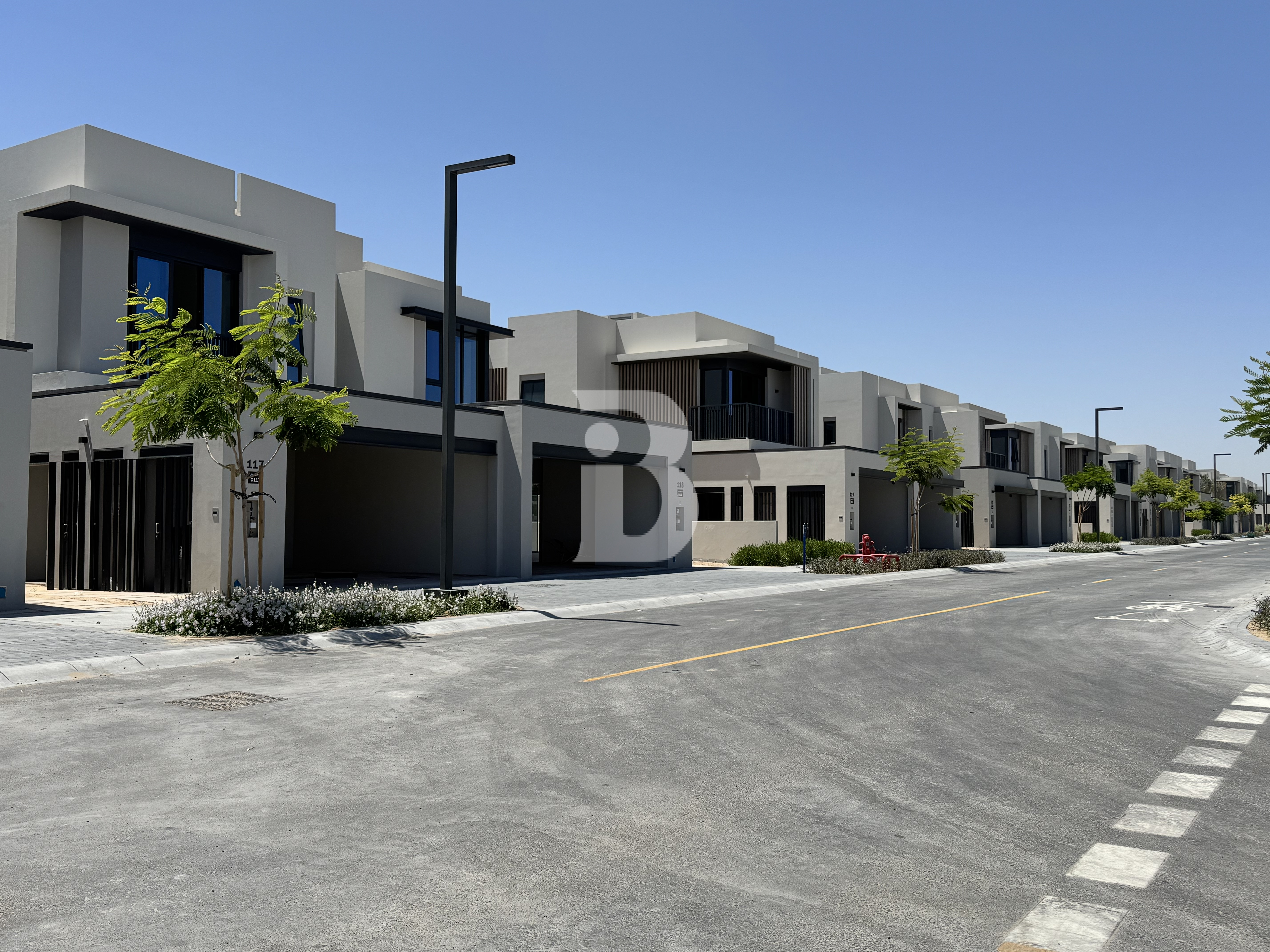 VASTU Townhouse | Big Plot | Corner