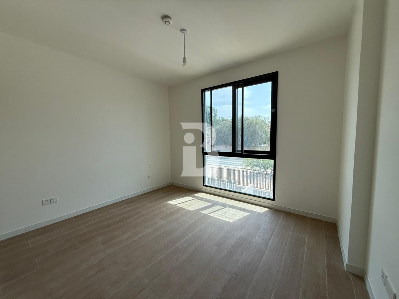 VASTU Townhouse | Big Plot | Corner