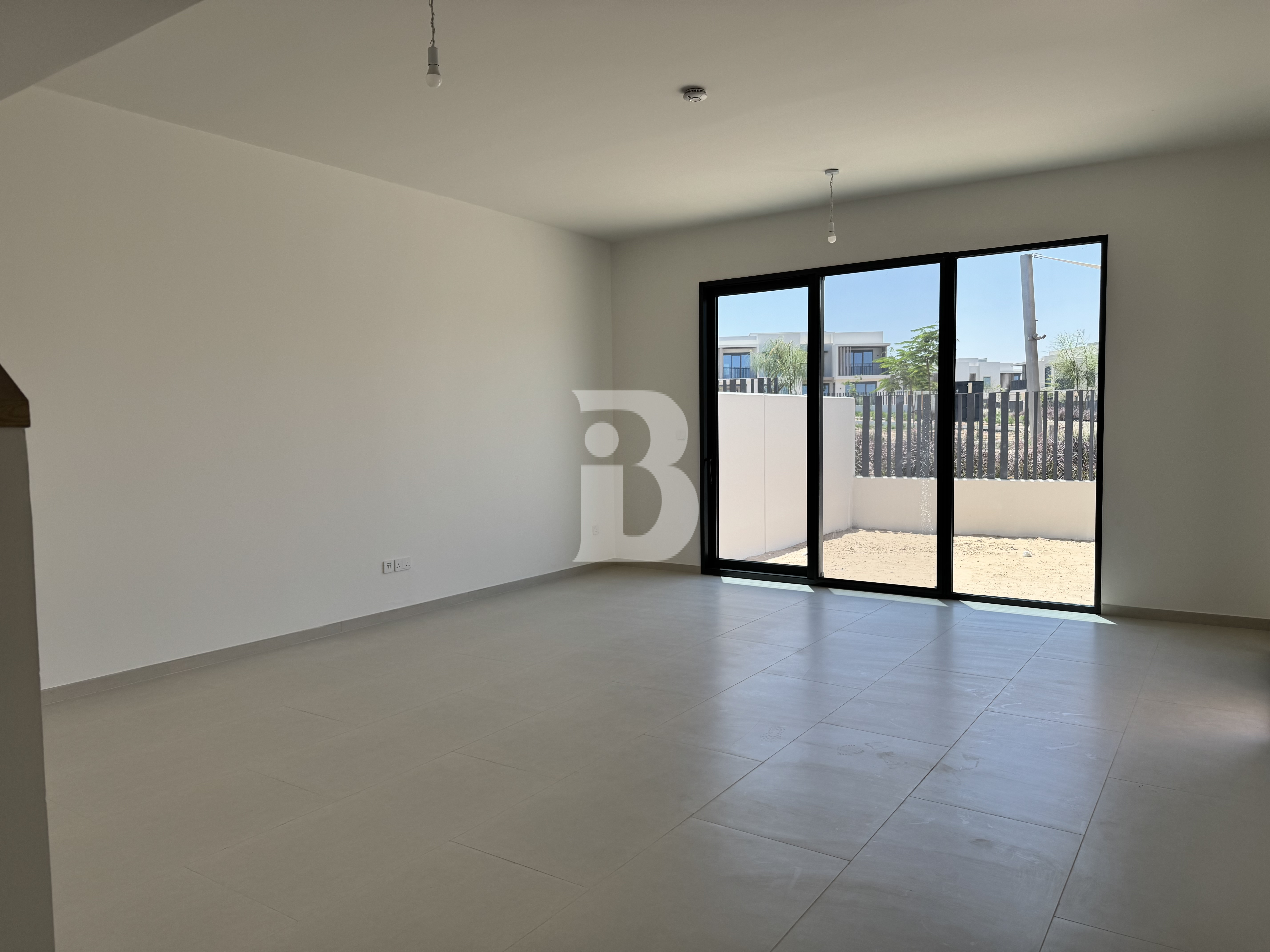 VASTU Townhouse | Big Plot | Corner