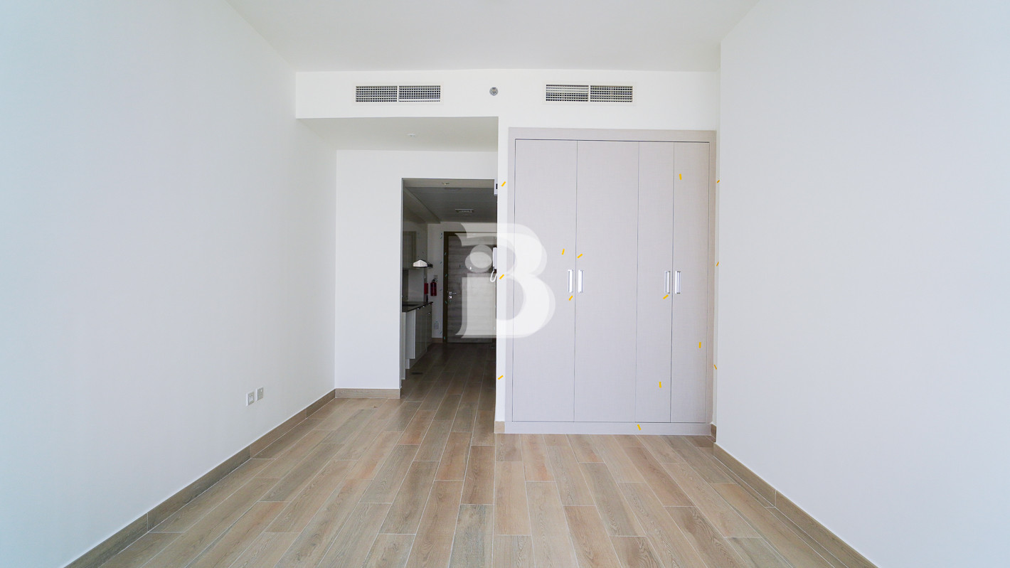 Unfurnished | High Floor | with Balcony