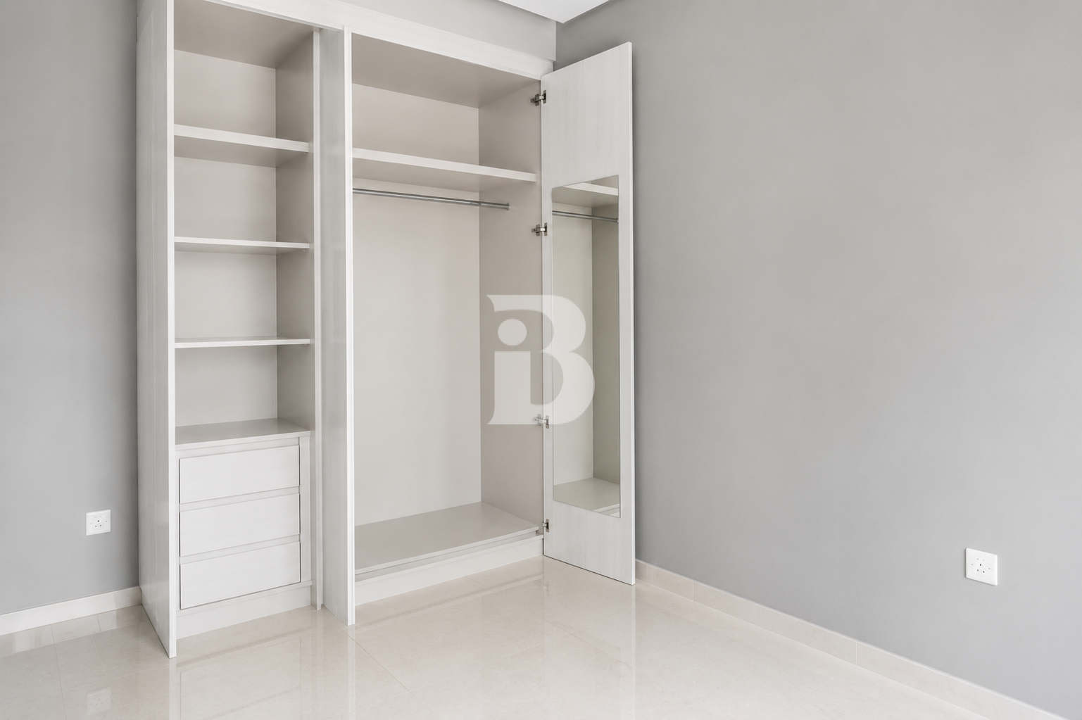 LUXURY 1 Bedroom |  POOL VIEW |  MID FLOOR