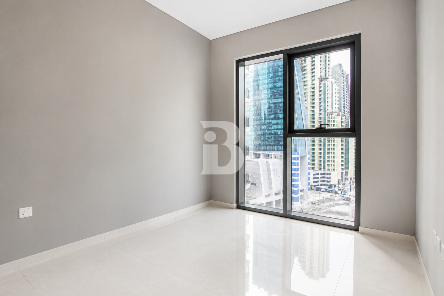 LUXURY 1 Bedroom |  POOL VIEW |  MID FLOOR
