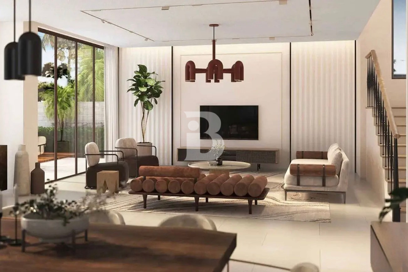 Mediterranean Style Living | 5BR in Nice