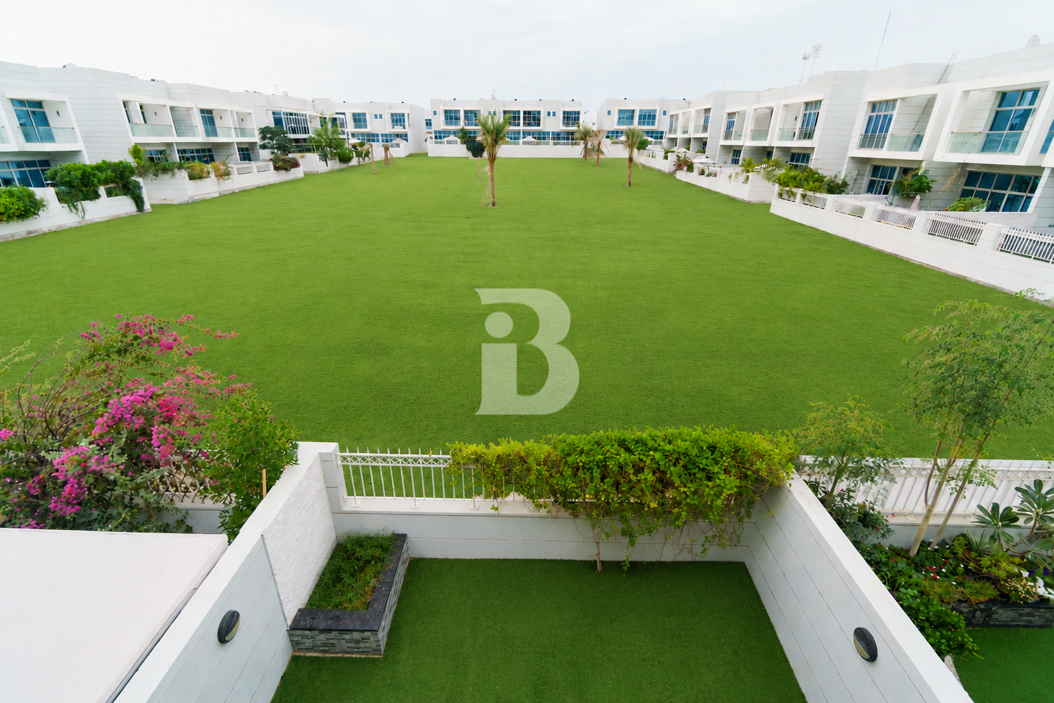 Vastu | 3BR+ M Townhouse | Priced to sell