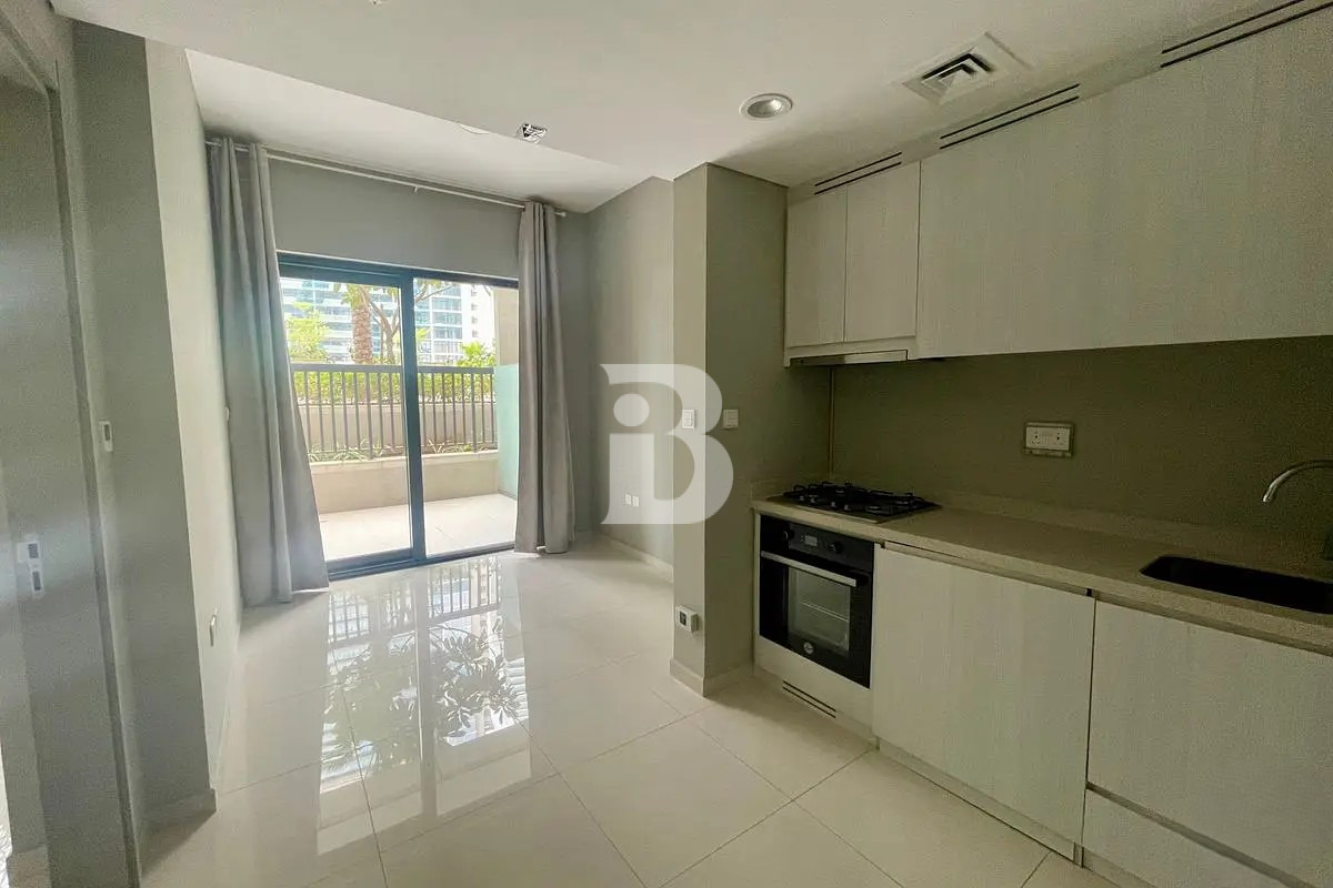 SPACIOUS 1BR | UNFURNISHED | LOWER FLOOR