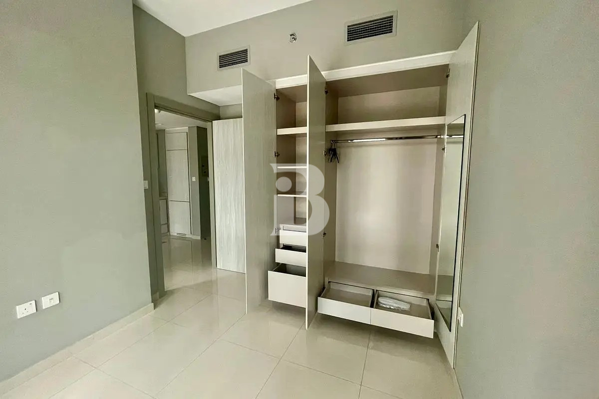 SPACIOUS 1BR | UNFURNISHED | LOWER FLOOR