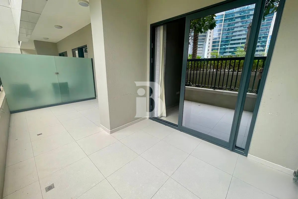 SPACIOUS 1BR | UNFURNISHED | LOWER FLOOR