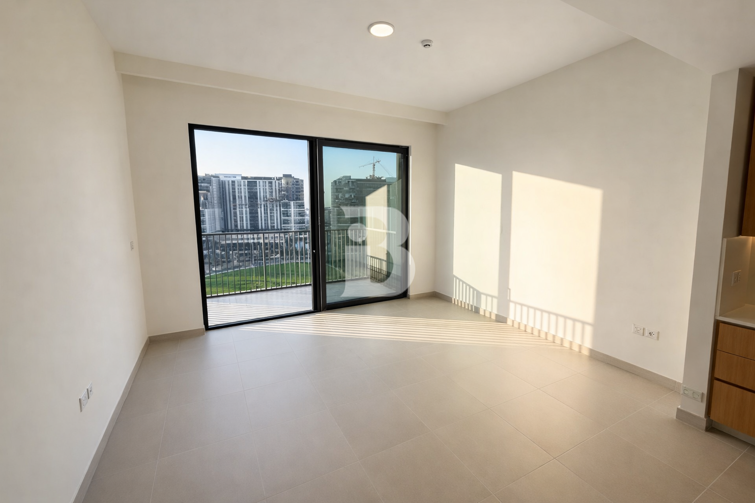 2BR | VACANT | SPACIOUS LAYOUT
