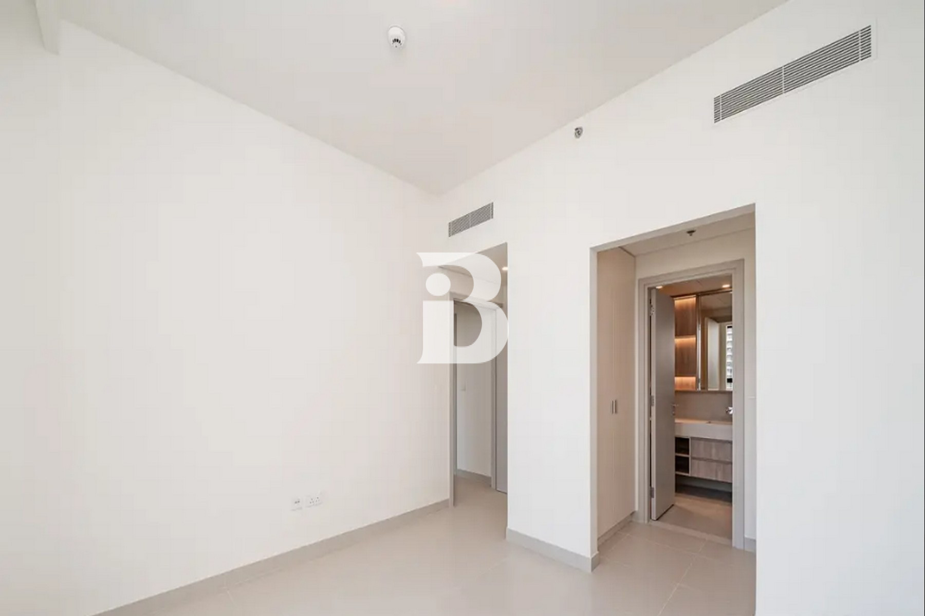 Bright &amp; Spacious | Best Amenities | Modern Living
