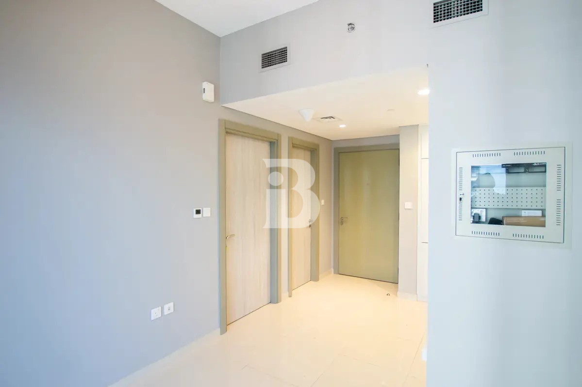 PRIME LOCATION | MODERN | READY TO MOVE