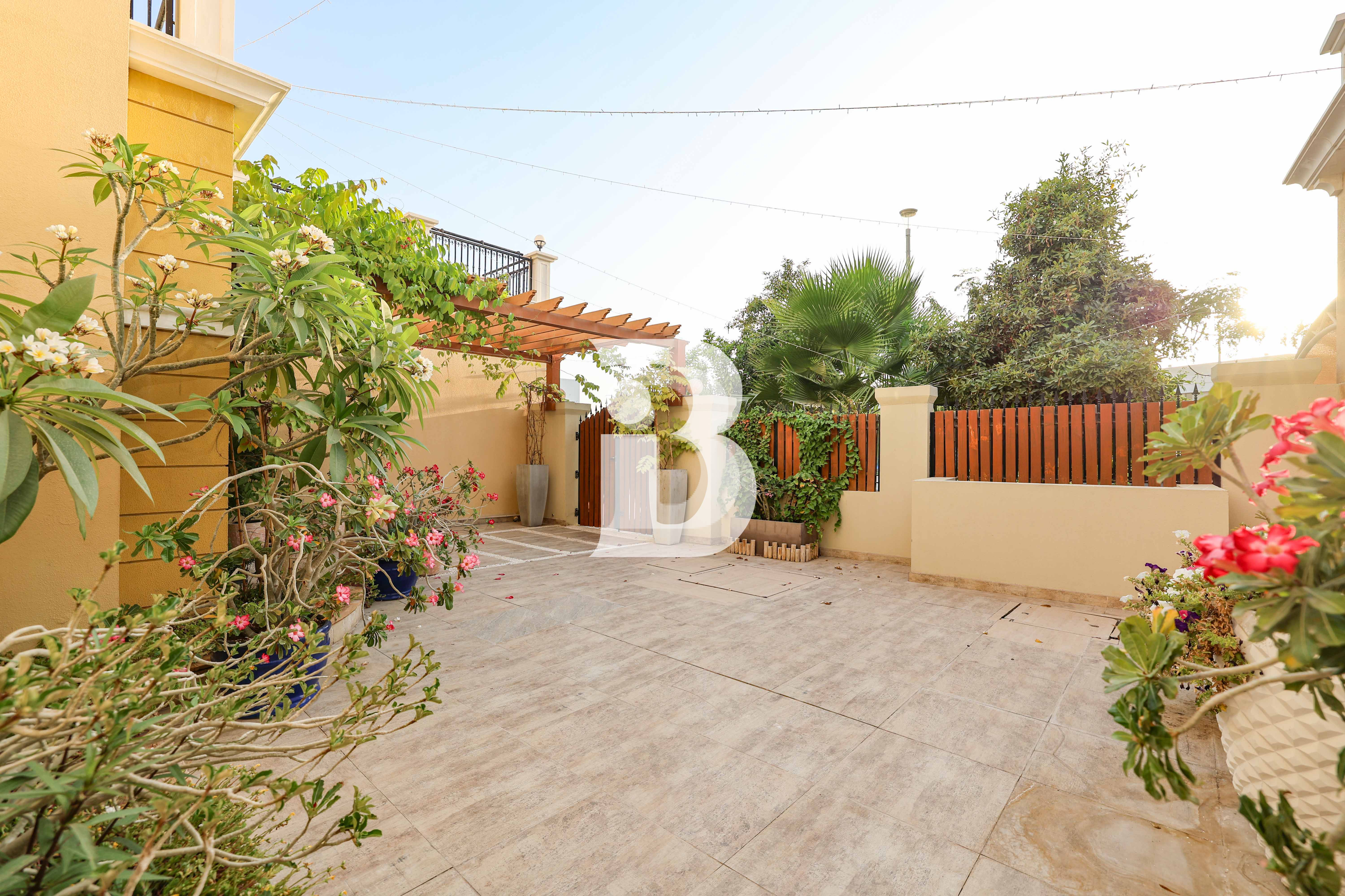 4 BR Single row | Vastu | Near Park | Upgraded