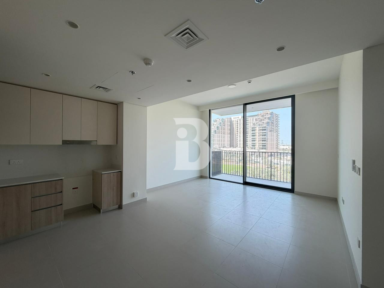 Bright &amp; Spacious | Best Amenities | Modern Living
