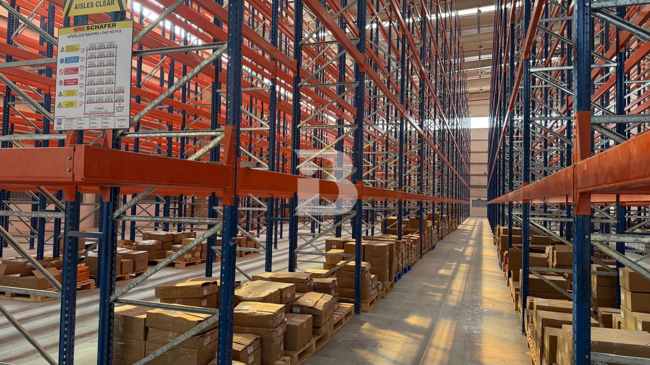 30,620 SQ FT Racks in DIC @ 60/SQ FT