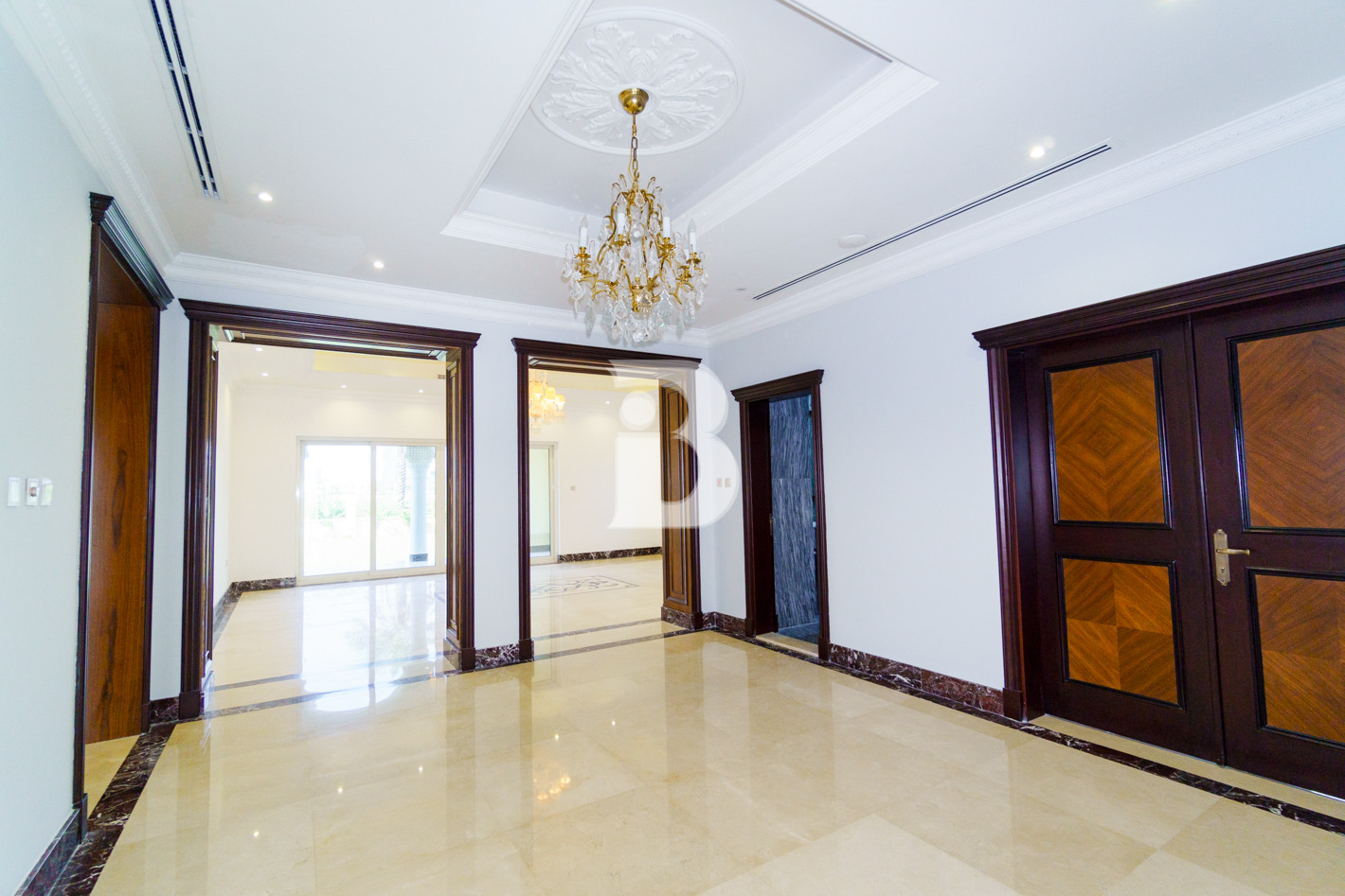 Luxurious Villa | Unfurnished | 4 Bedrooms