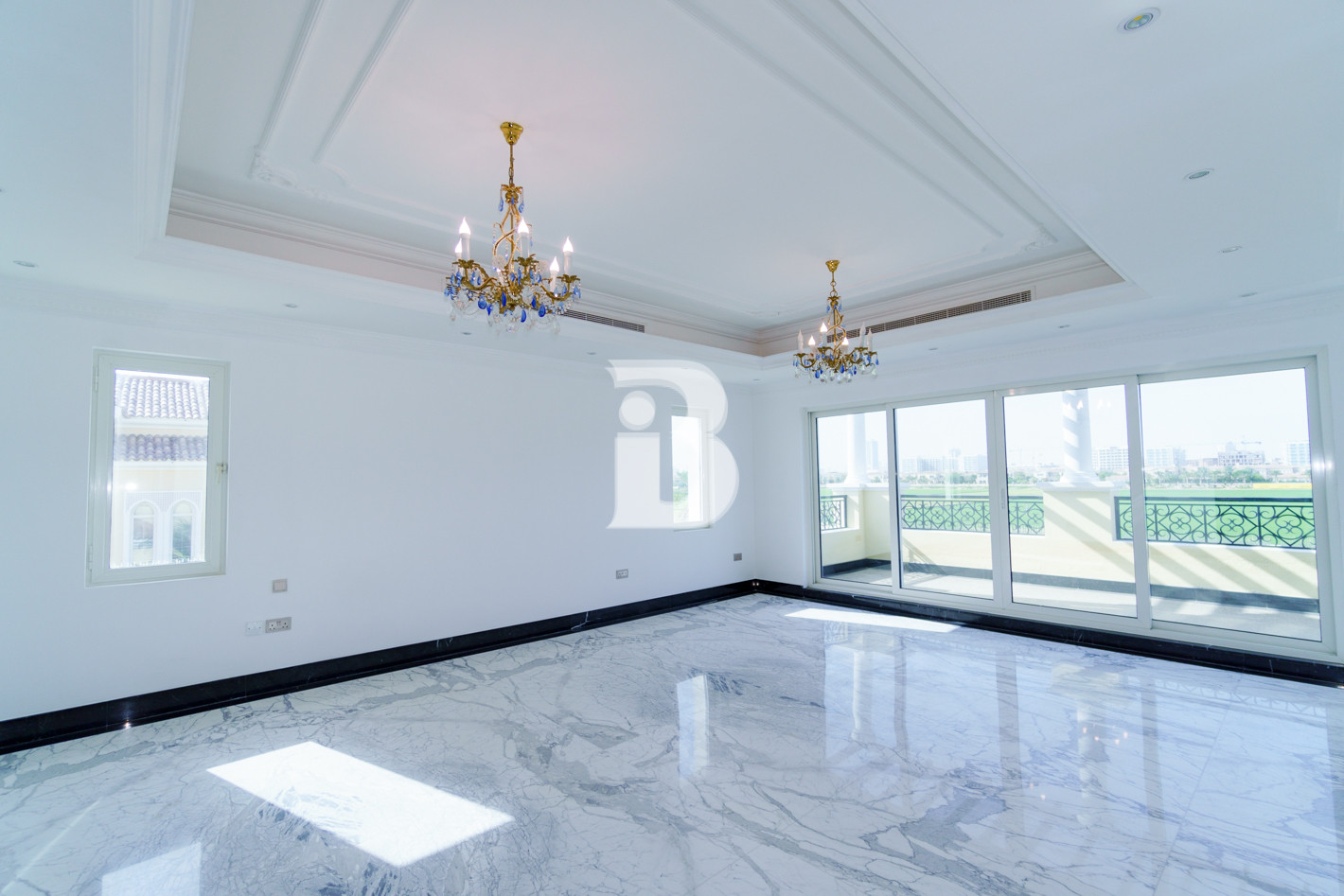 Luxurious Villa | Unfurnished | 4 Bedrooms 2