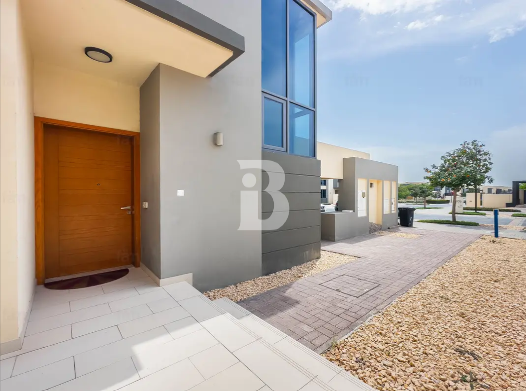 Single Row | Excellent Condition | Move-In Ready