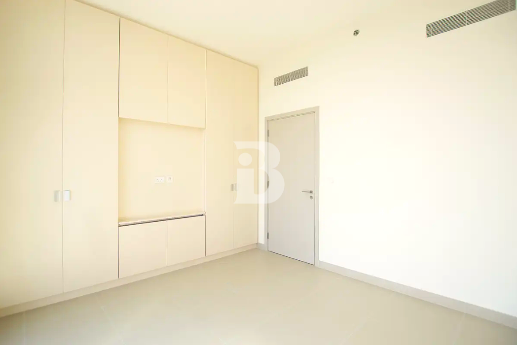 Prime Location | Excellent | Ready to move