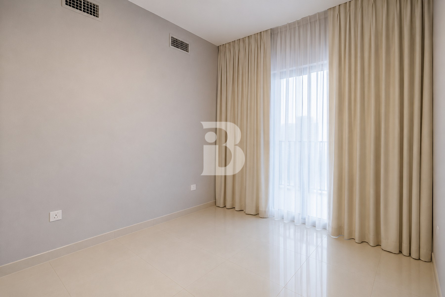 VACANT | GREAT LOCATION | SPACIOUS