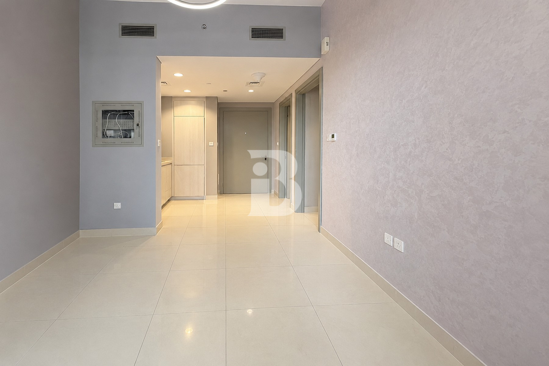 VACANT | GREAT LOCATION | SPACIOUS
