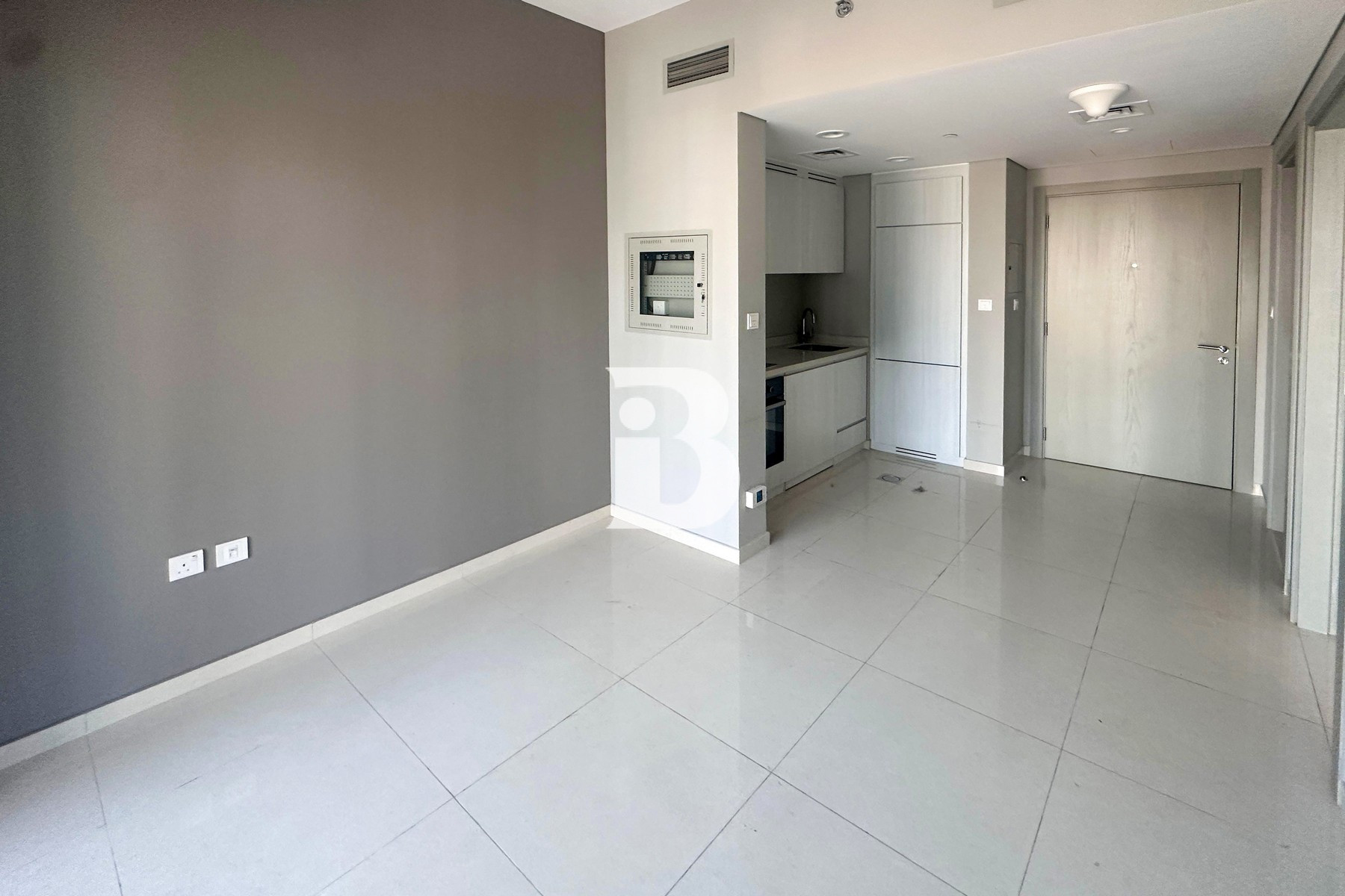 MODERN 1BR APARTMENT | READY TO MOVE IN