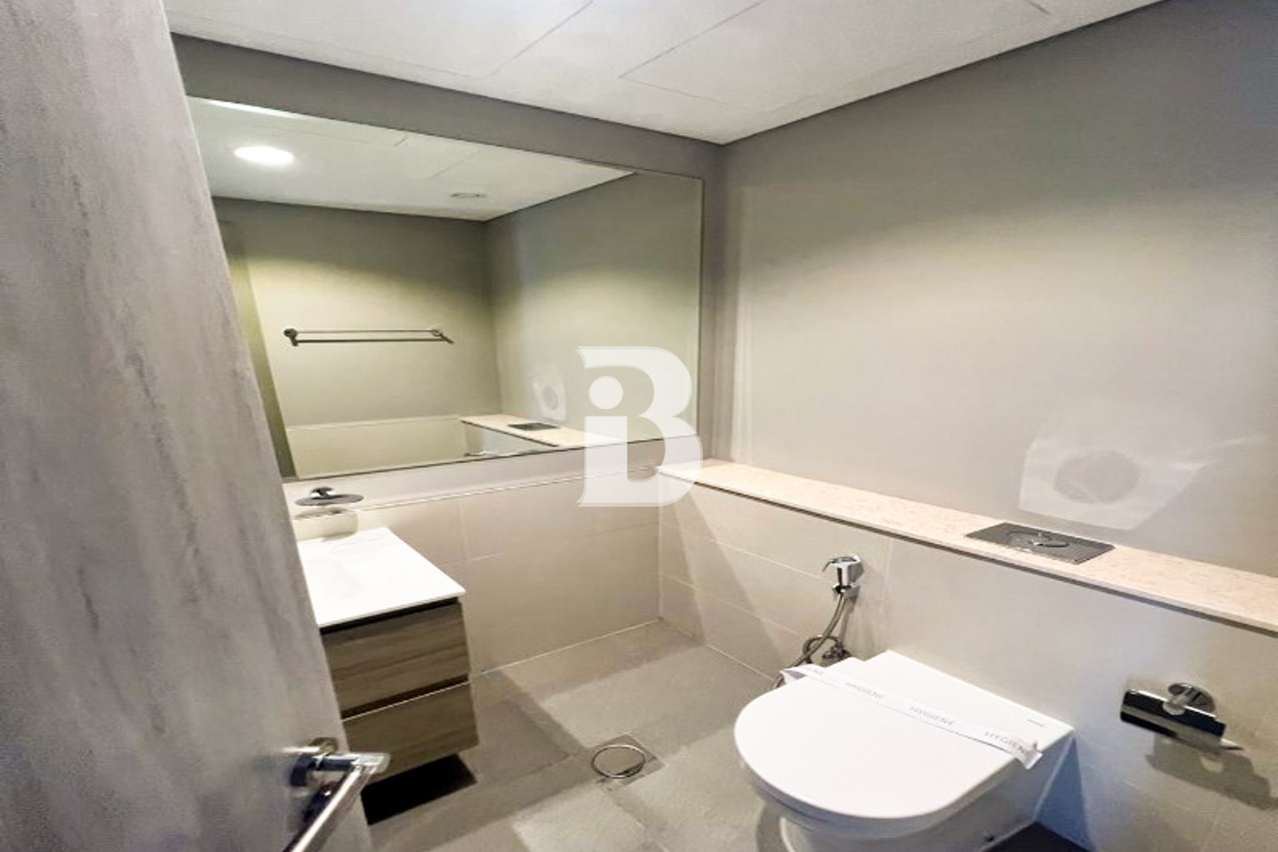MODERN 1BR APARTMENT | READY TO MOVE IN