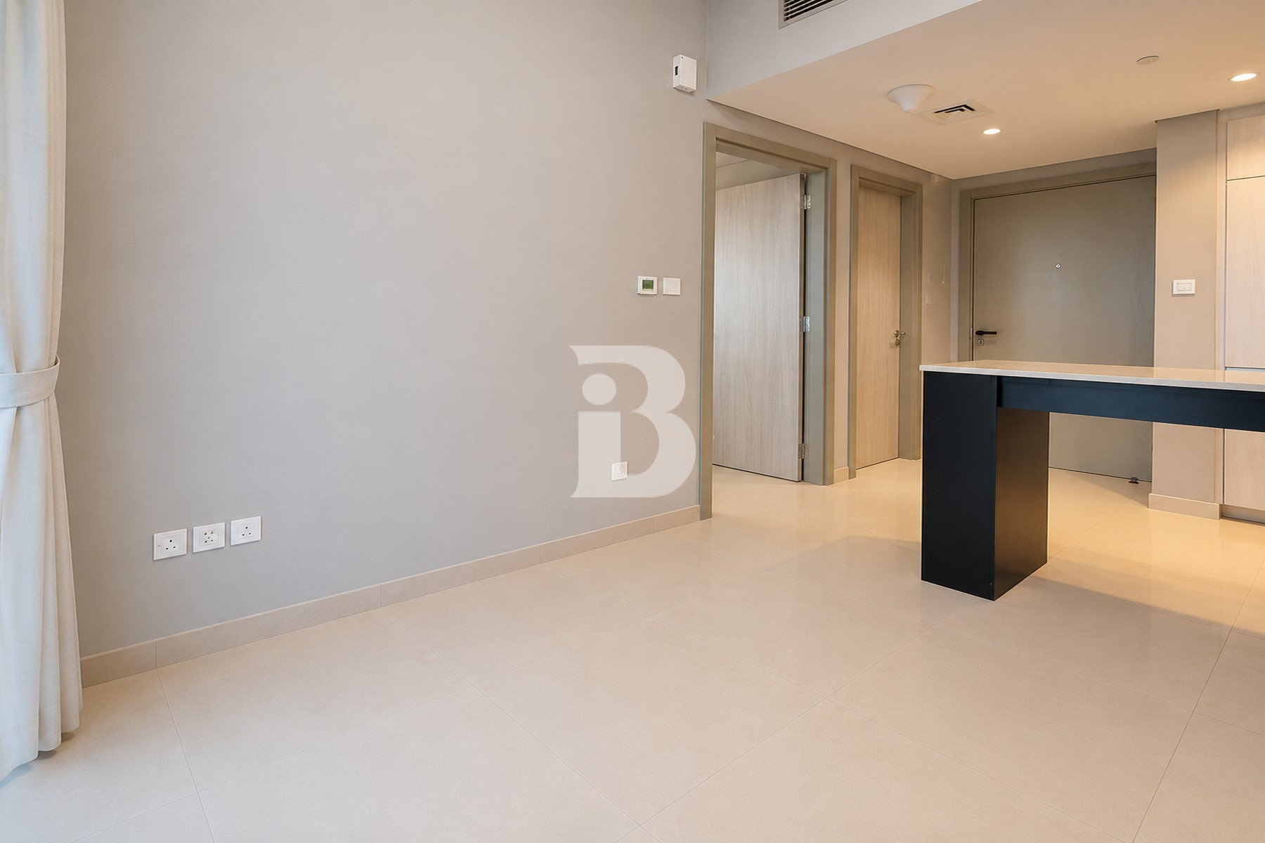 VACANT 1BR | GREAT LOCATION | BRIGHT