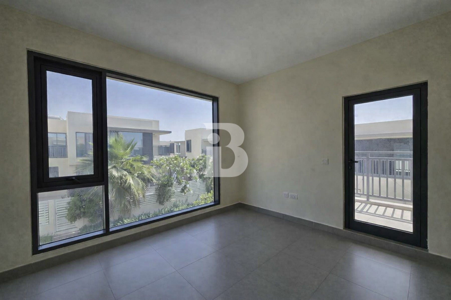 Family style home | Spacious | Vacant