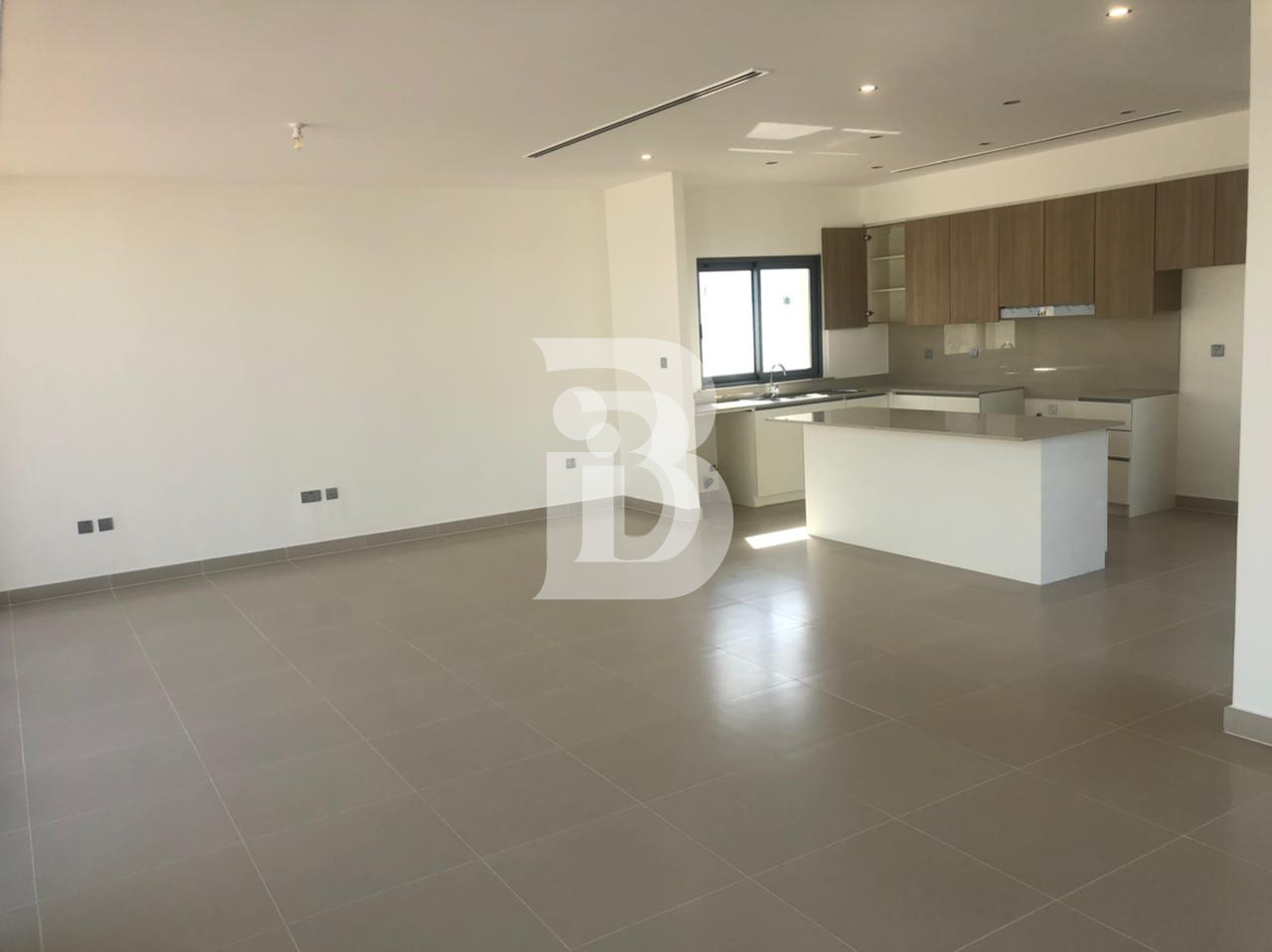 VOT | UNFURNISHED | MULTIPLE CHEQUES