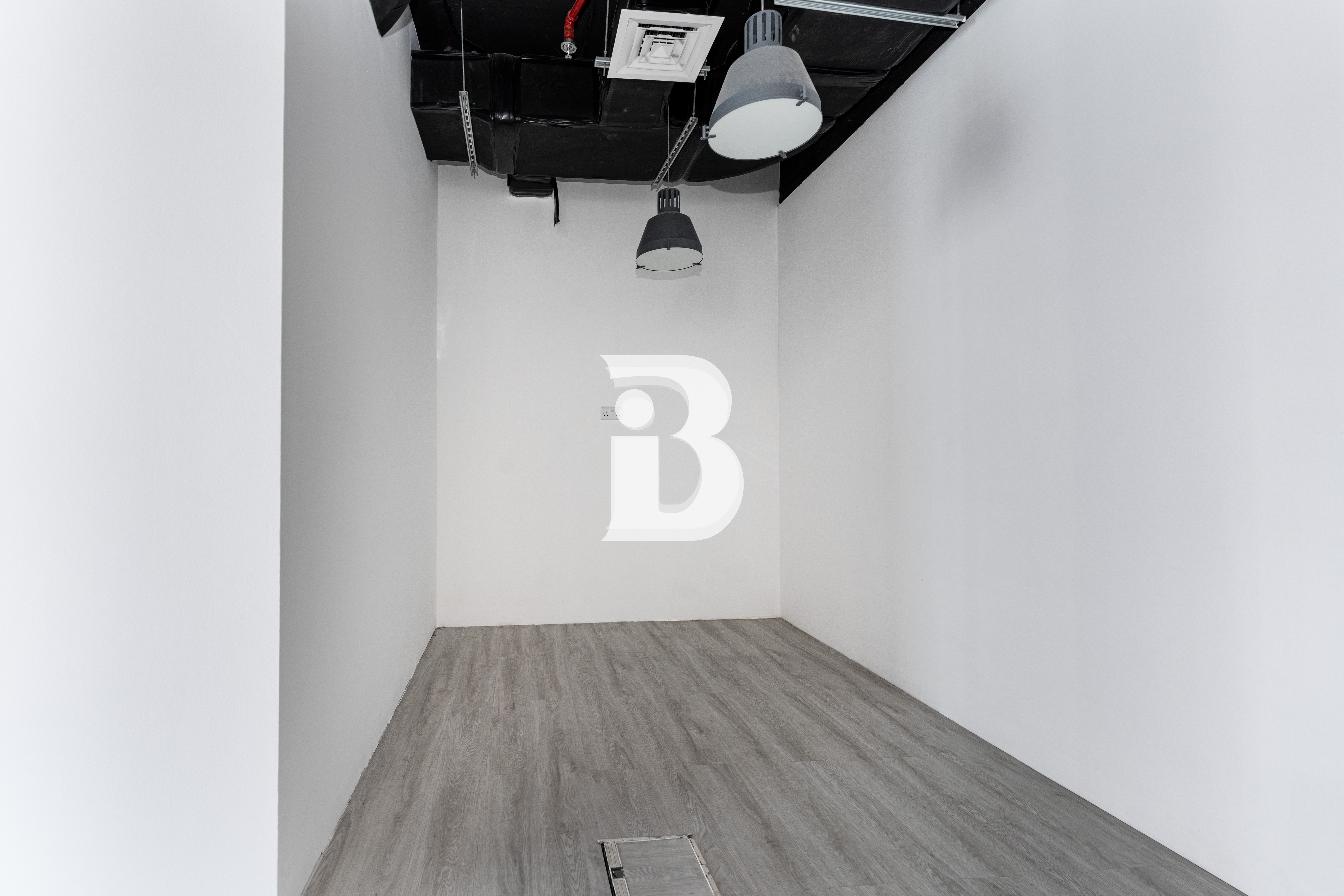 Immaculate Layout | Fully Fitted | Less Traffic
