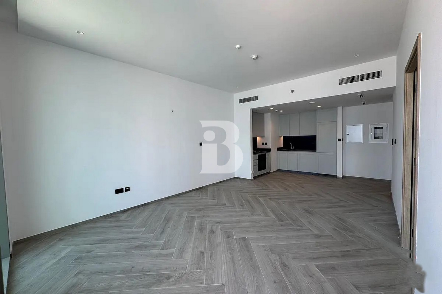 high floor| Peninsula three | Vacant soon