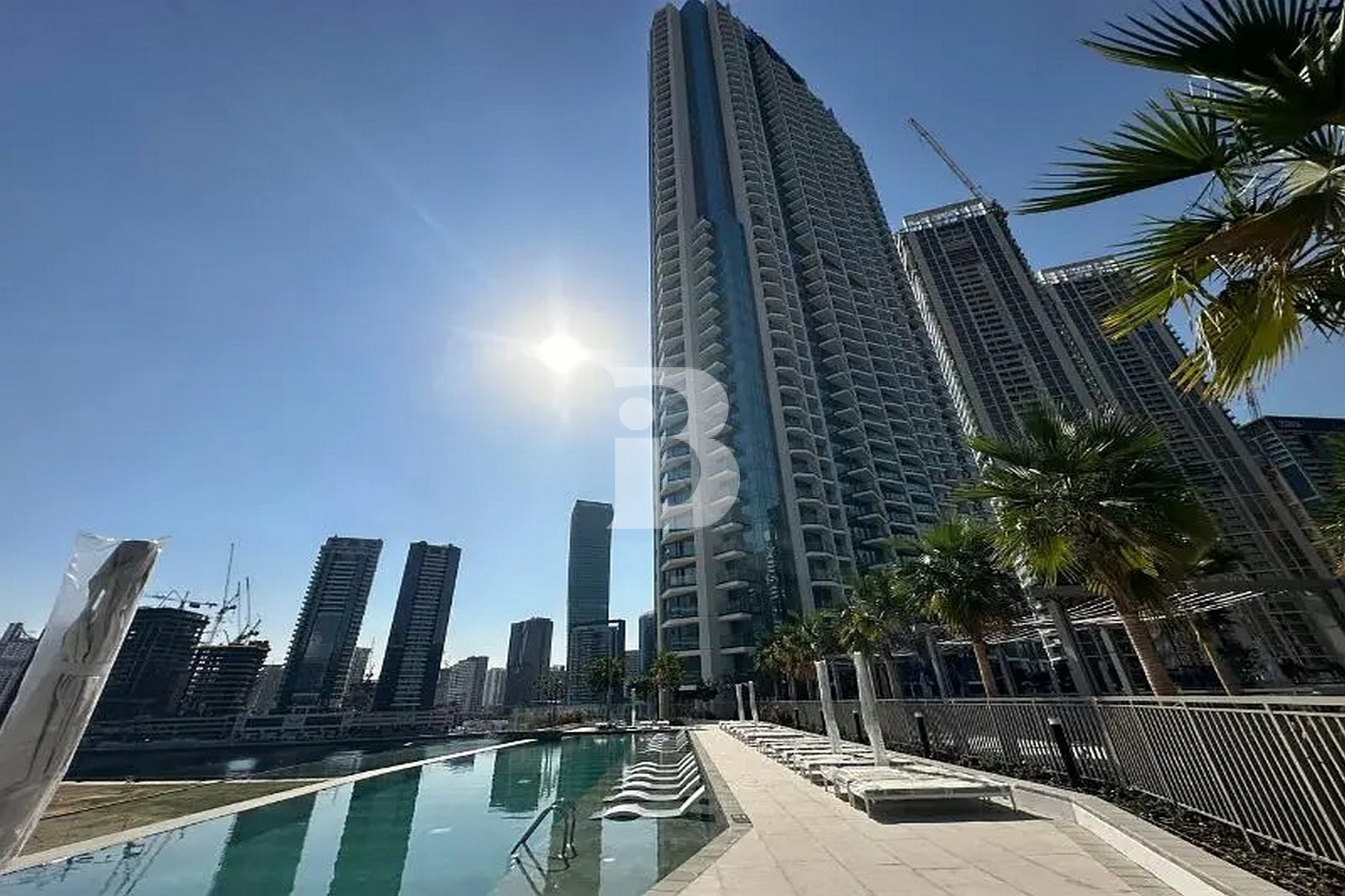 high floor| Peninsula three | Vacant soon