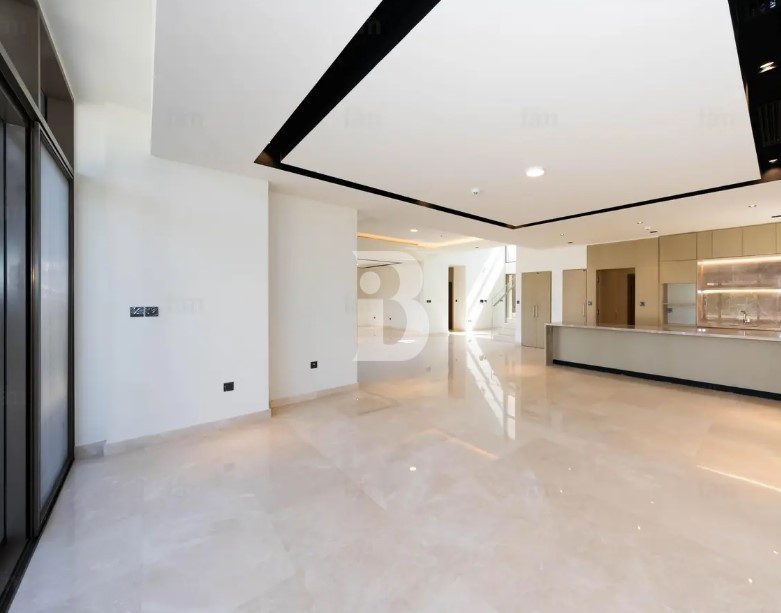 Vacant on Transfer | Pool and Park view