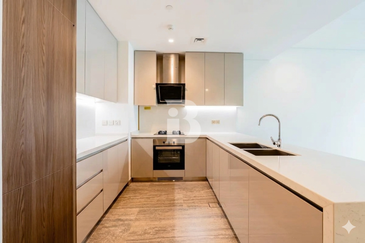 Mid floor | Peninsula Five| Vacant soon
