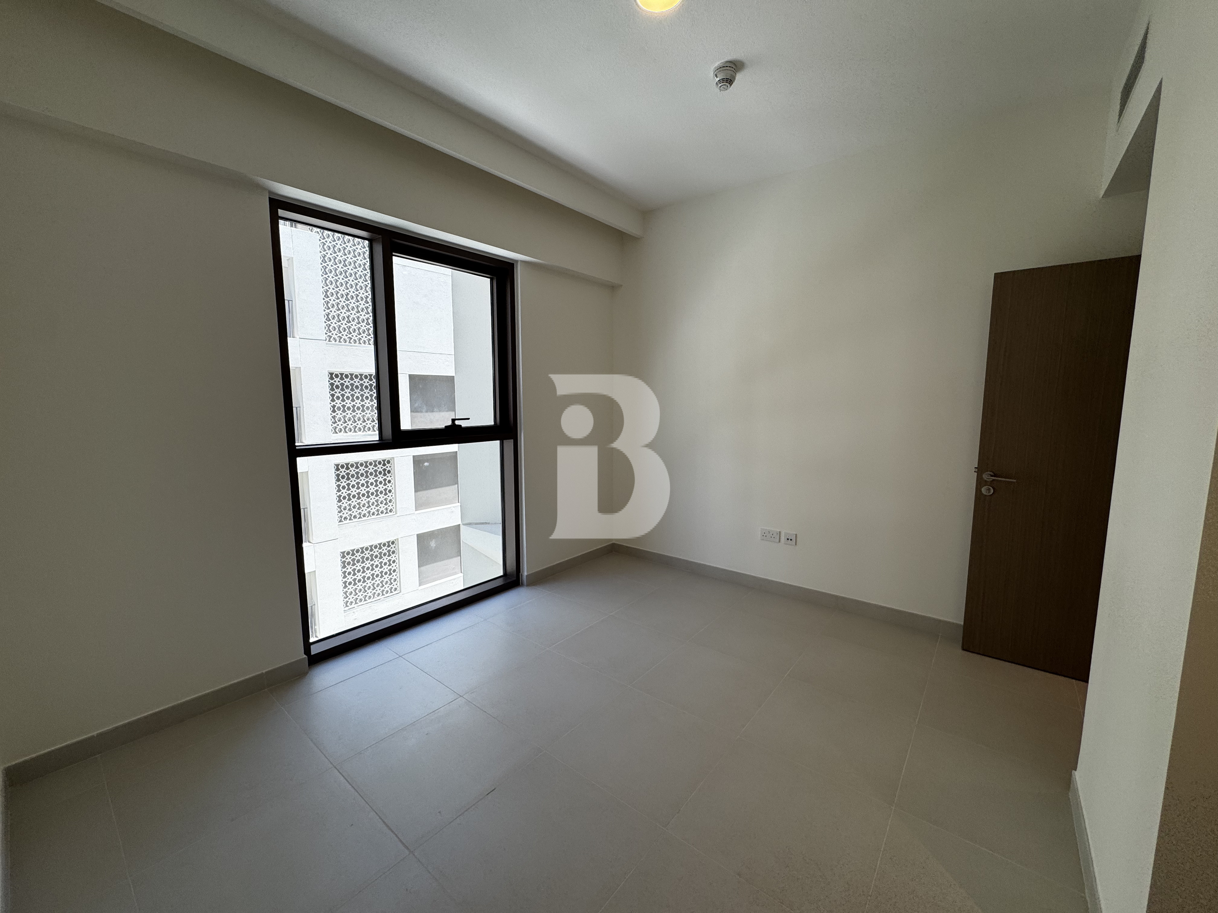Open Layout | Brand New | Beach Access