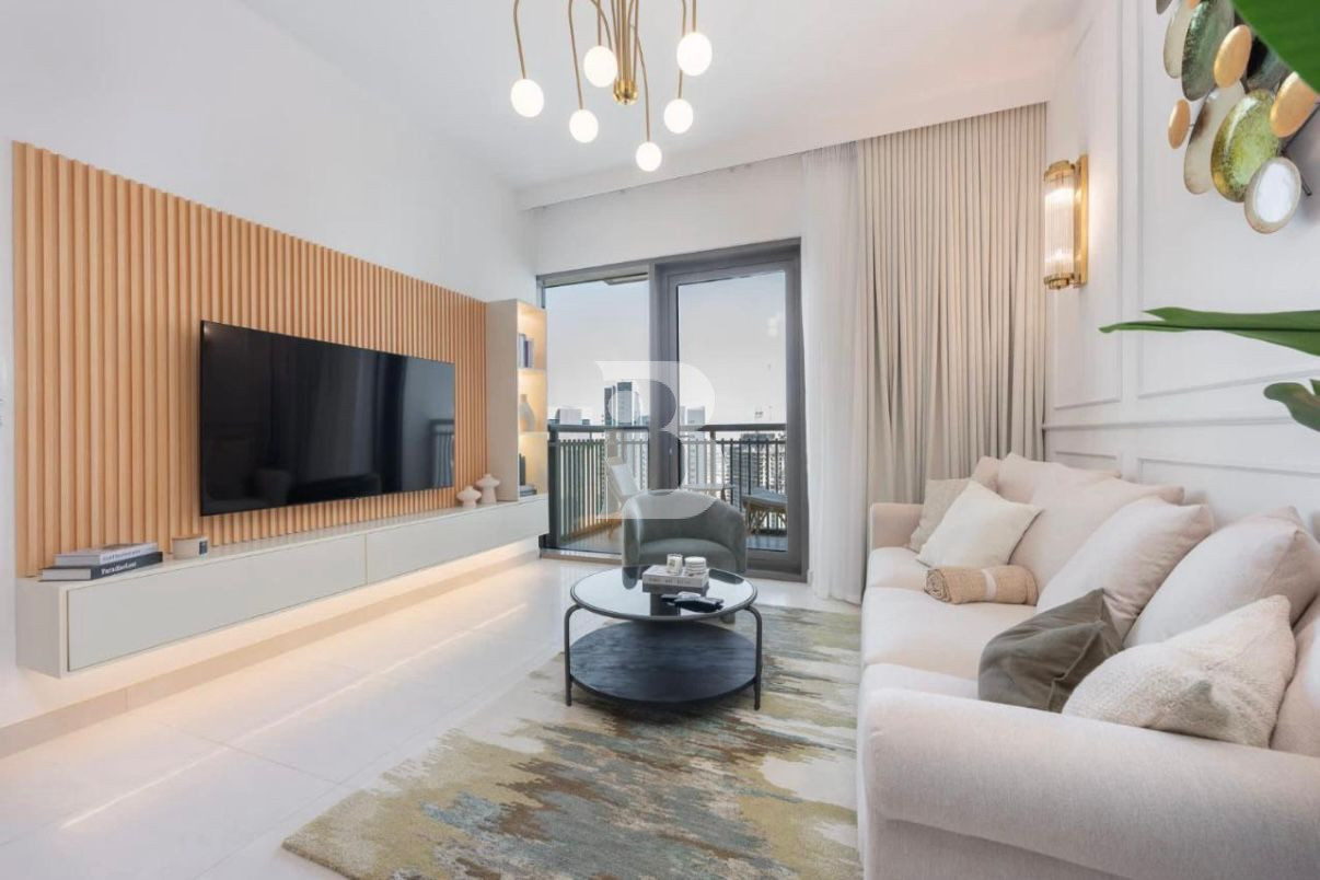 Sunlit Furnished 1BR in the Heart of Creek Island