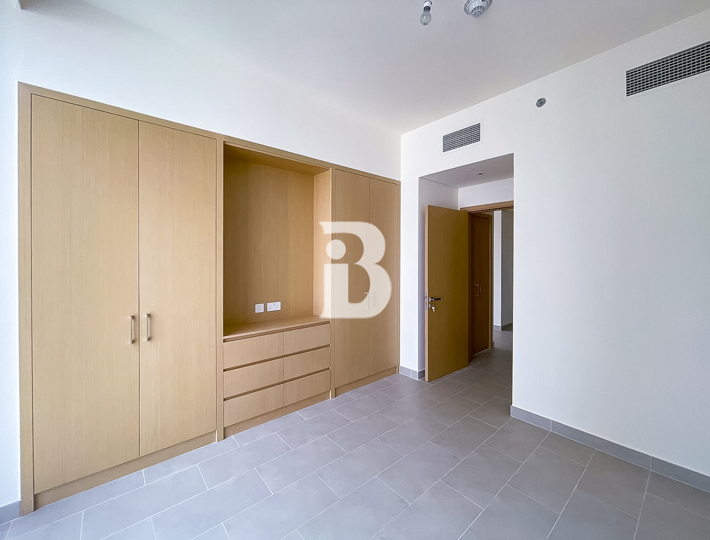 Central Park and Burj View | Bright | High Floor