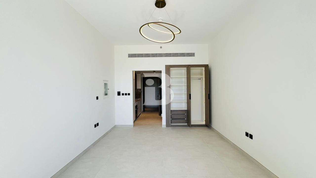 Spacious Studio| Avelon Boulevard | Brand New