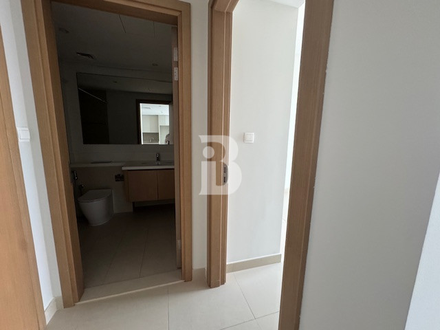 SKYLINE AND CREEK VIEW | VACANT ON TRANSFER