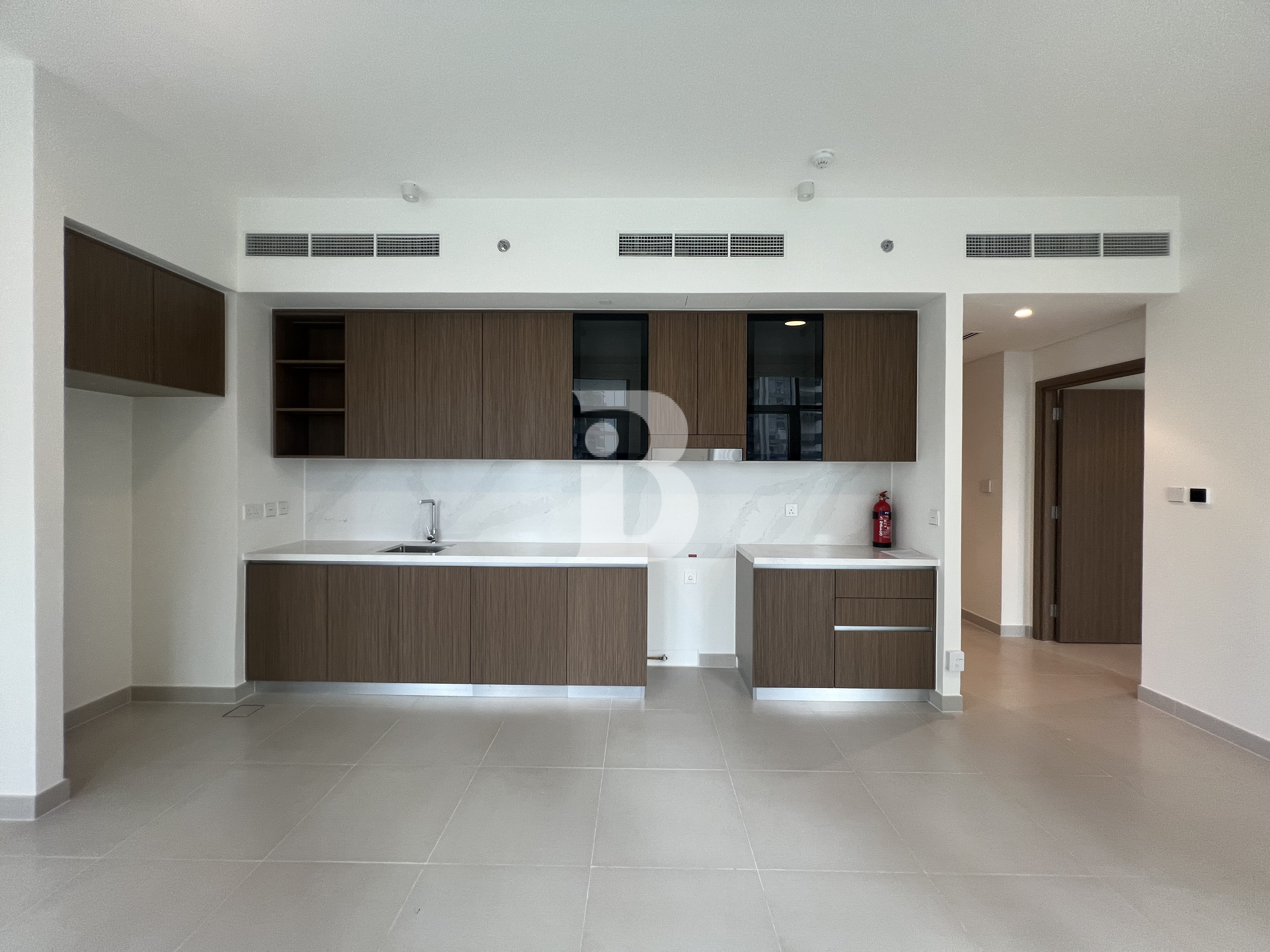 Vacant | Modern Finishing | Bright