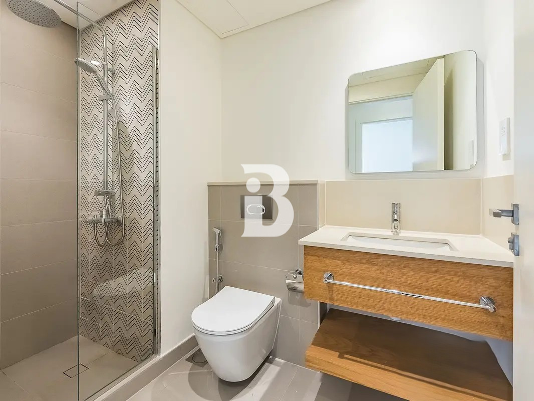 Modern 2BR | Spacious | Prime Location