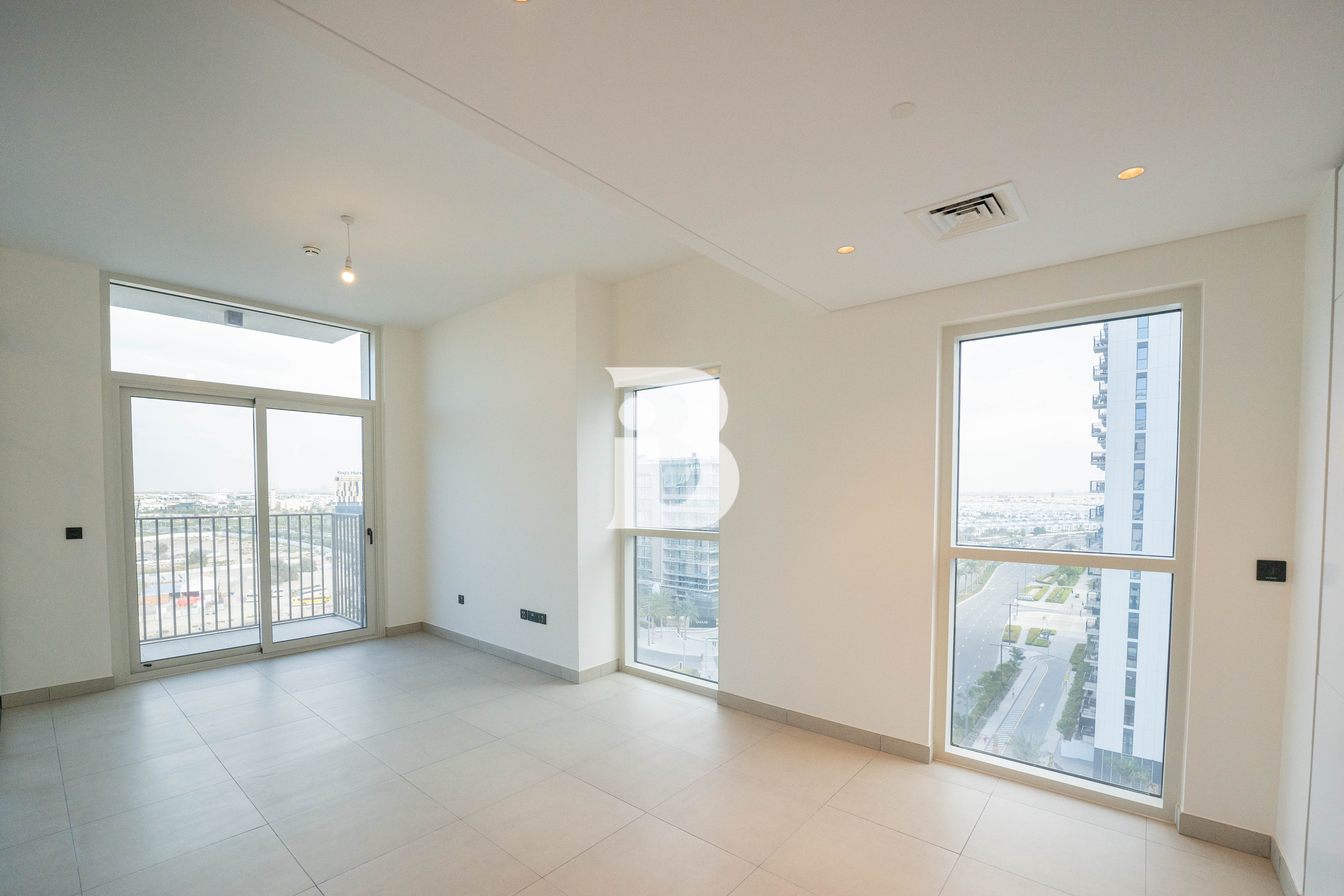Modern 2BR | Spacious | Prime Location