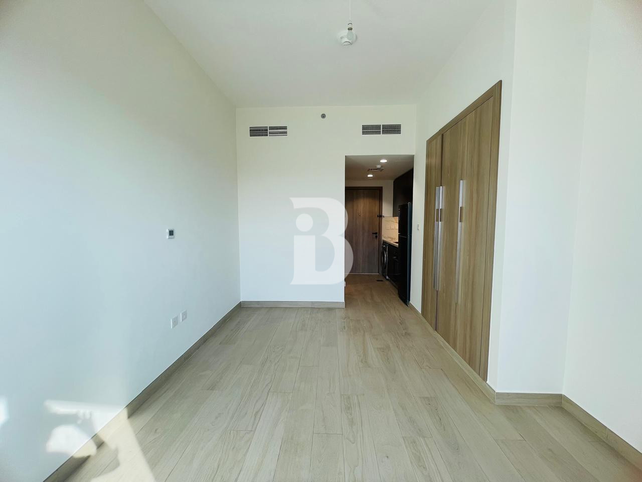BEST DEAL| SEMIFURNISHED | VACANT | OPEN VIEW