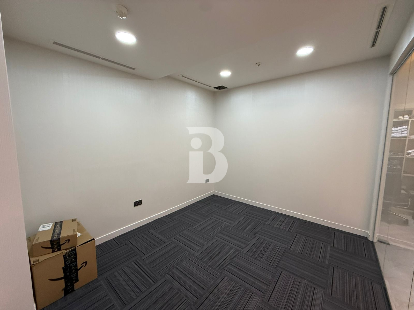 Retail Space|ONE BUSINESS BAY by OMNIYAT