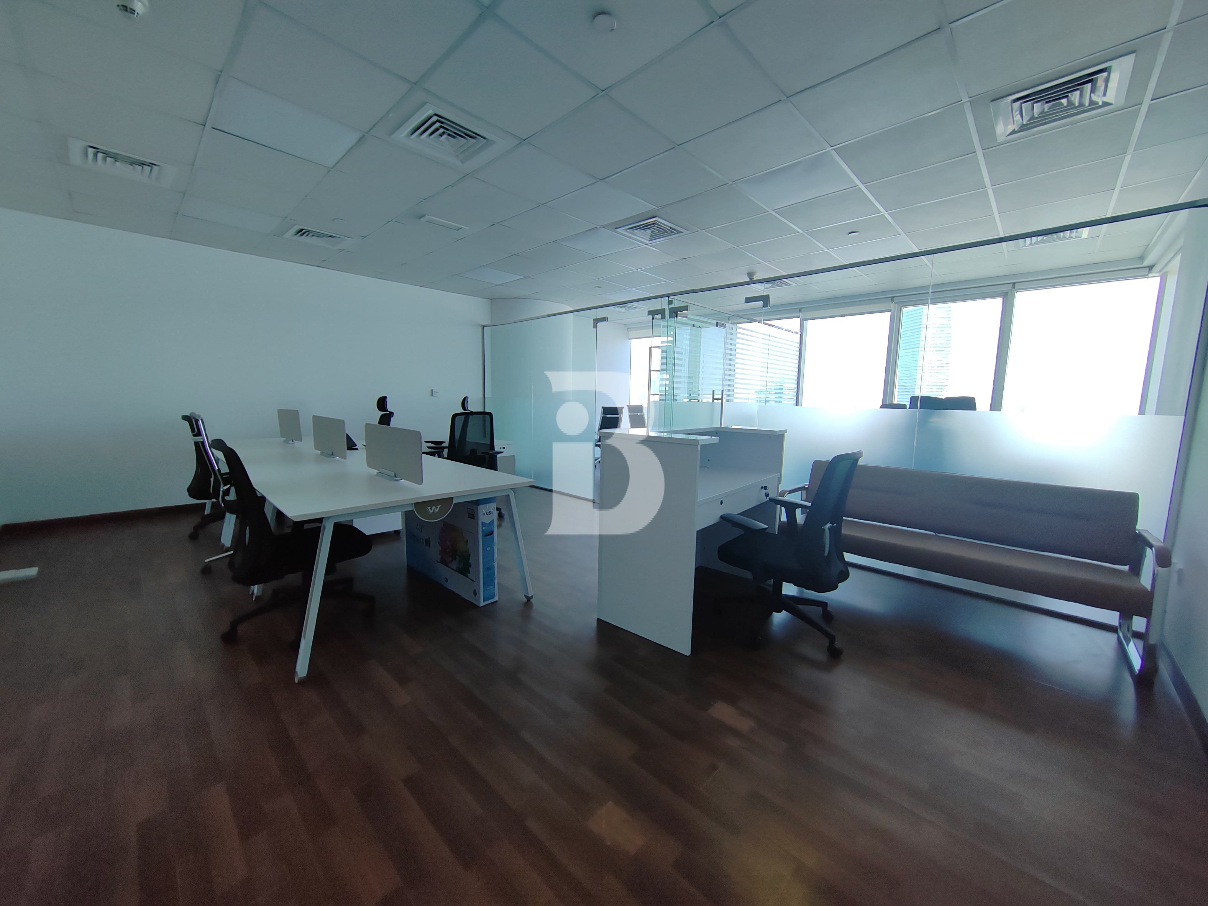 Vacant | Maintained unit | High Floor Office