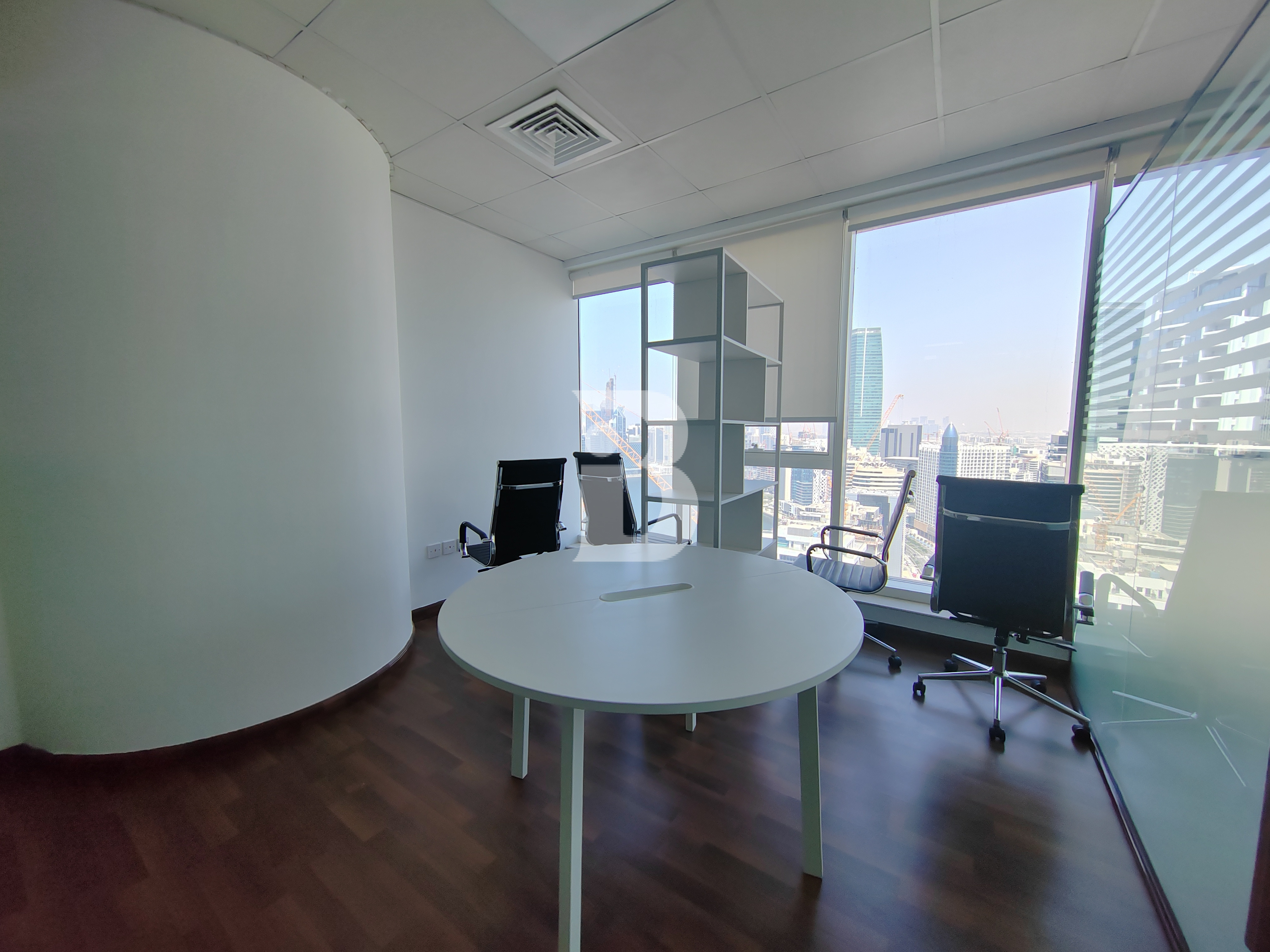 Vacant | Maintained unit | High Floor Office