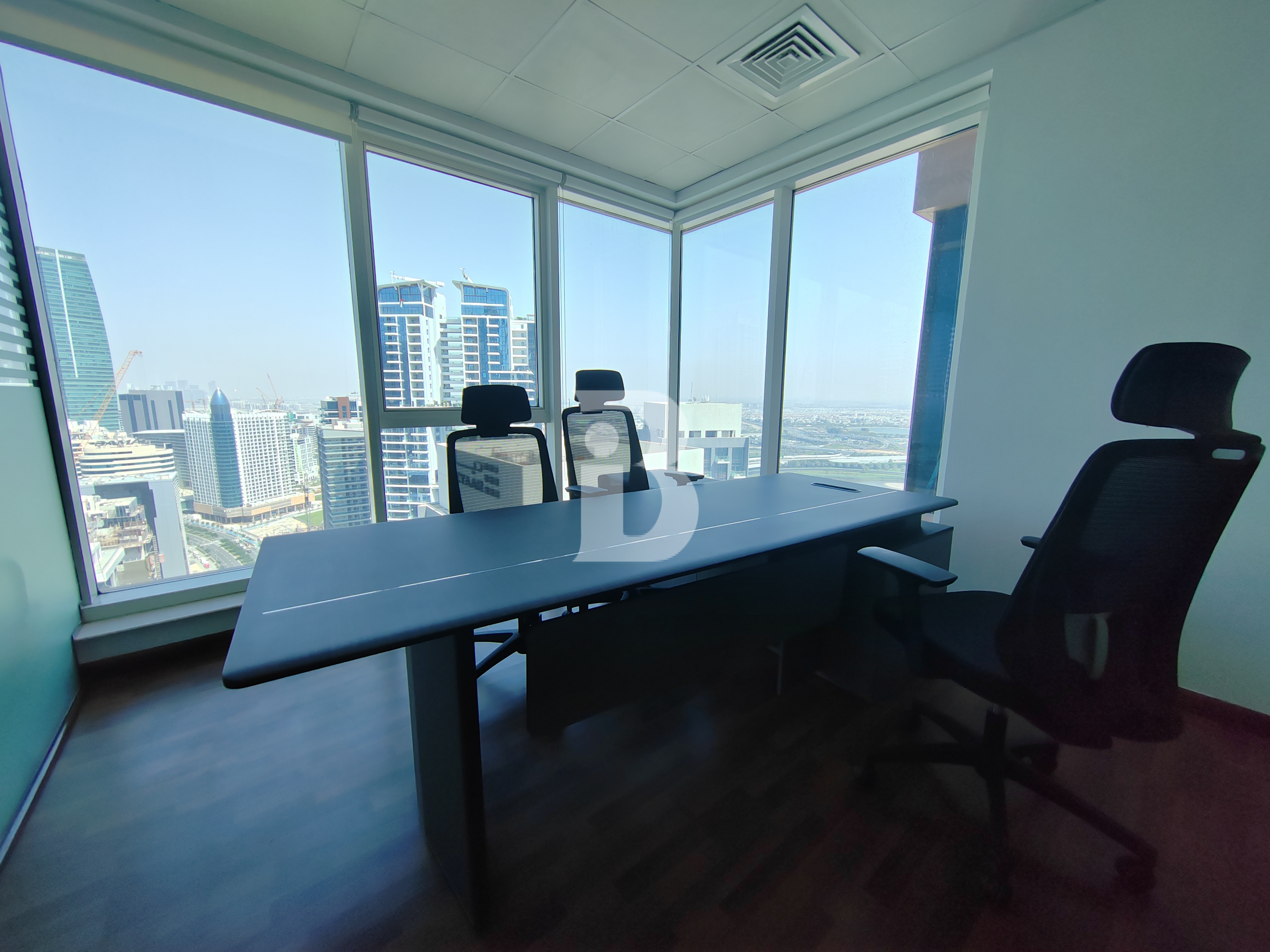 Vacant | Maintained unit | High Floor Office