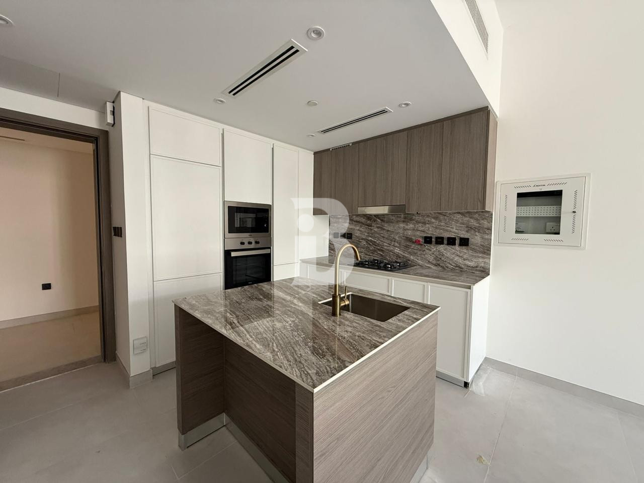 Spacious Studio| Avelon Boulevard | Brand New