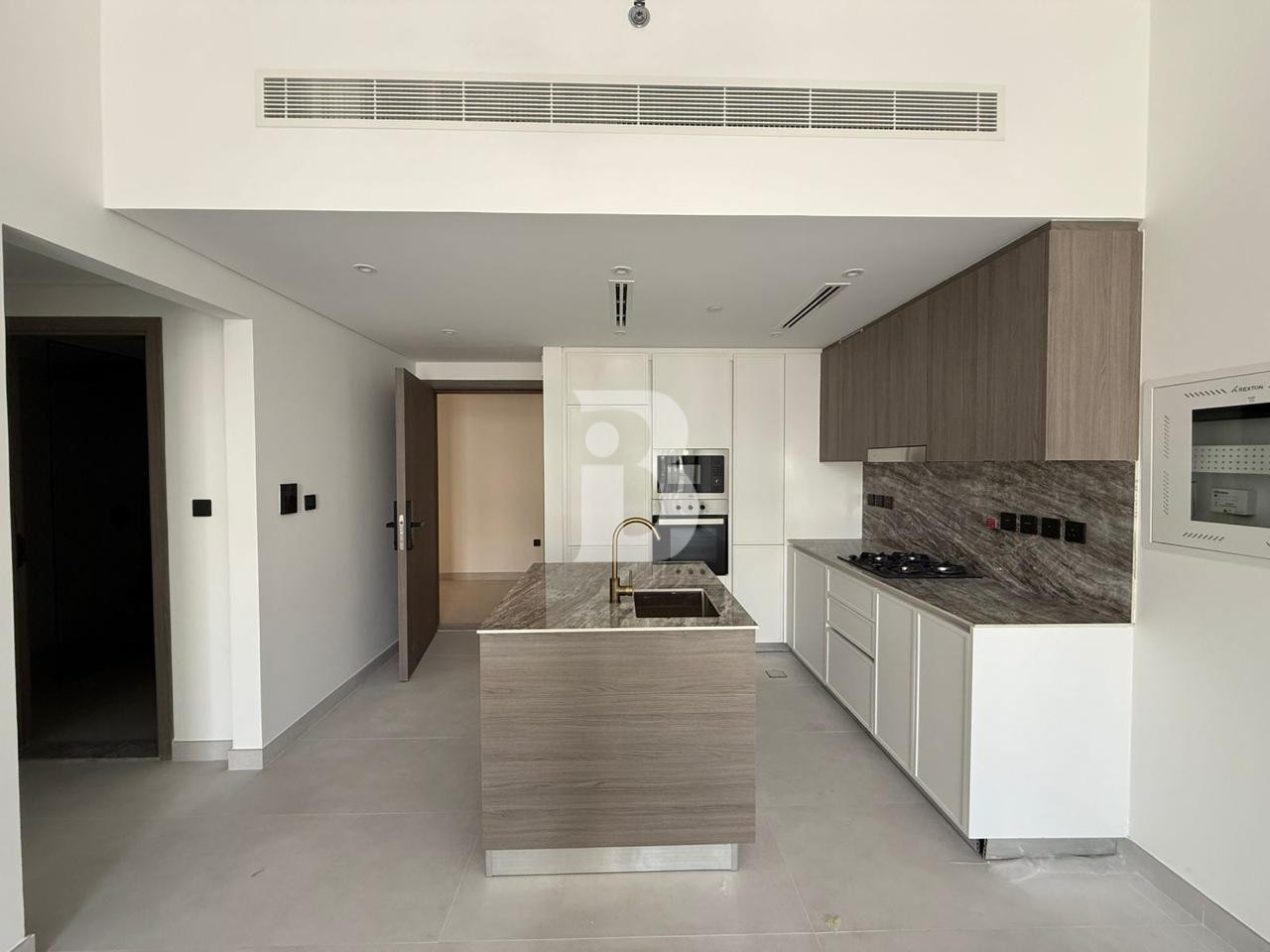 Spacious Studio| Avelon Boulevard | Brand New